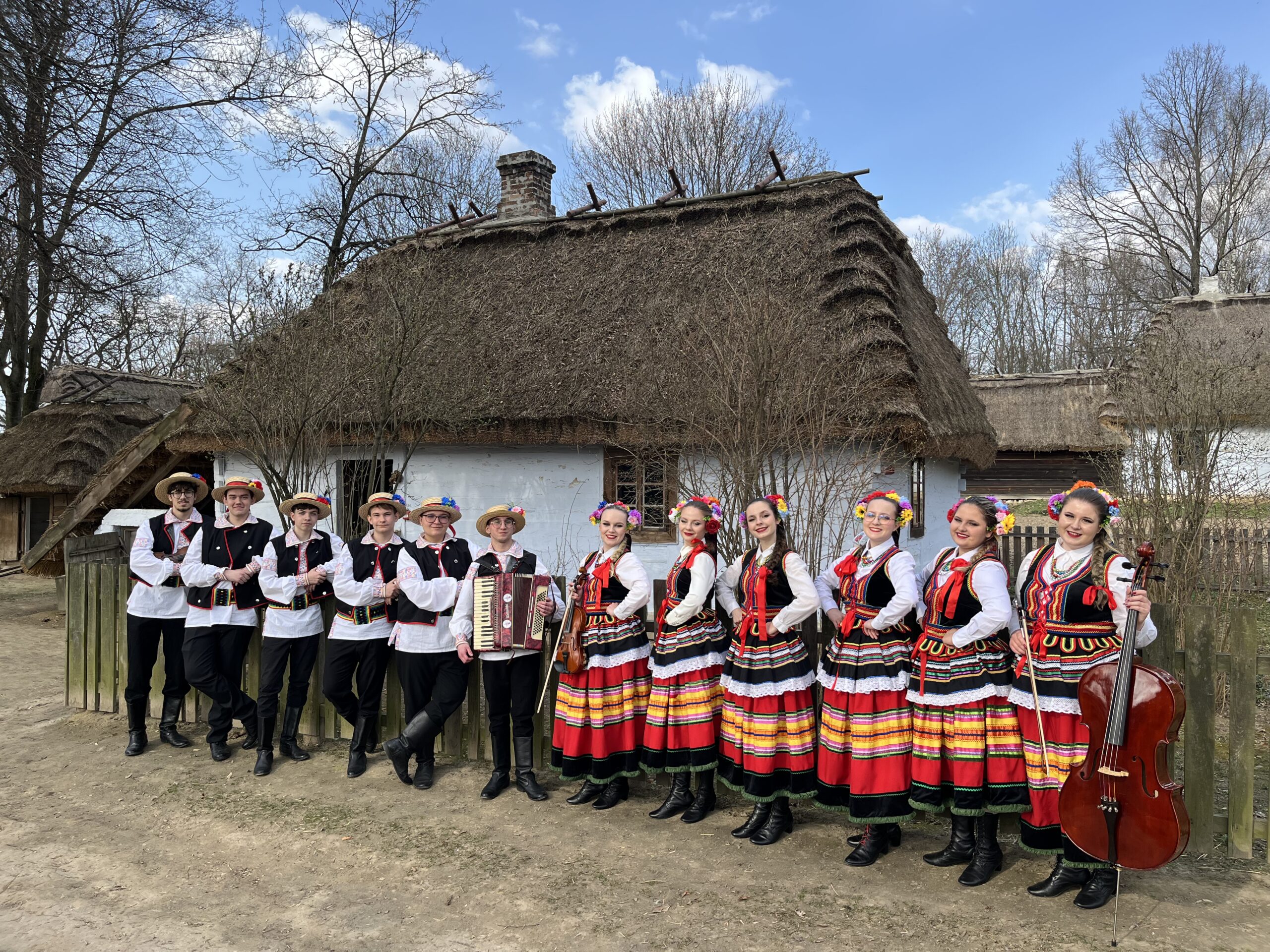 Nie kupiliśmy tradycji. Uszyliśmy ją sami ❤️🧵